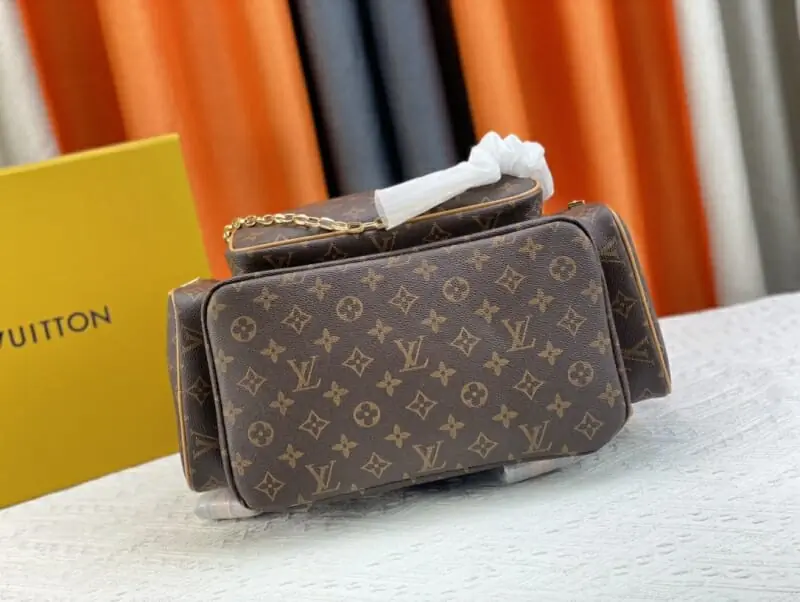 louis vuitton aaa qualite sac a dos  pour unisexe s_12301a14